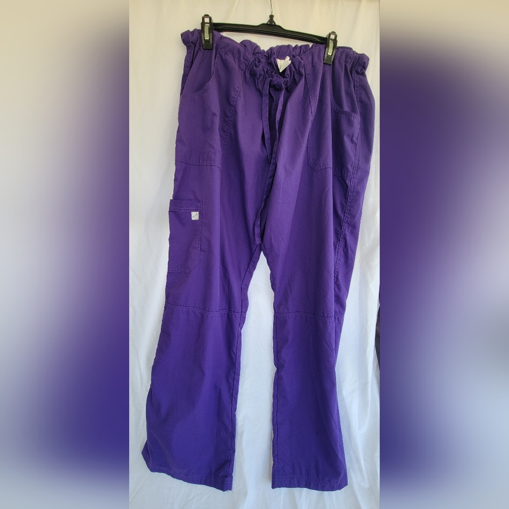 Butter Soft X-Large Grape Cargo Pants